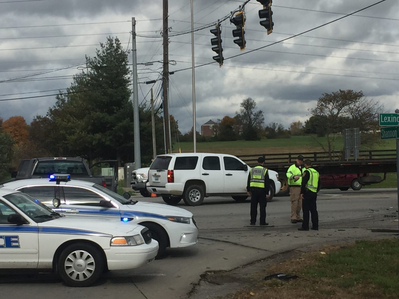 UPDATE One Dead In Crash Near Kentucky Castle In Woodford Co.